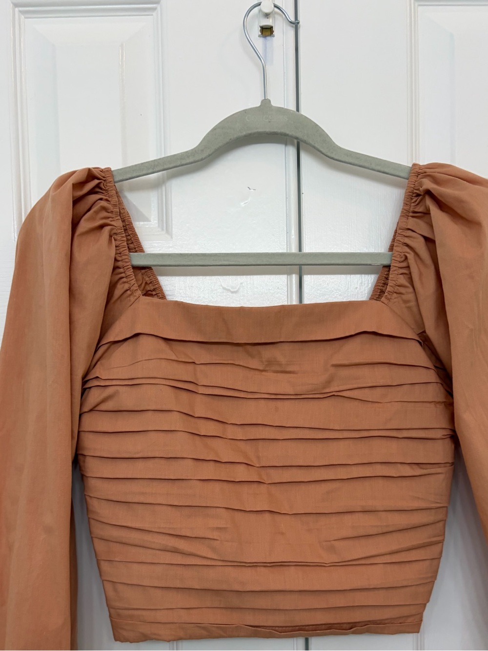 Abercrombie & Fitch Pleated Smocked Square-Neck•Puff Sleeve•terracotta•ballet•SM - Picture 3 of 16